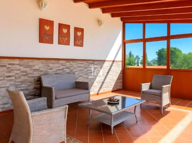 Casa de campo de alto standing de 8 dormitorios en venta El Rosario, España