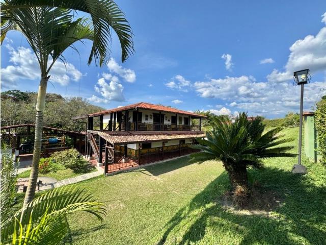 Casa de campo de alto standing de 8 dormitorios en venta Montenegro, Colombia