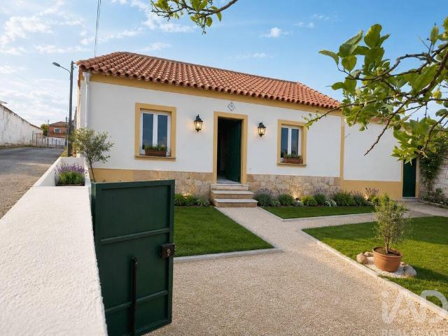 Casa de Campo em Campelos e Outeiro da Cabeça de 190 m²
