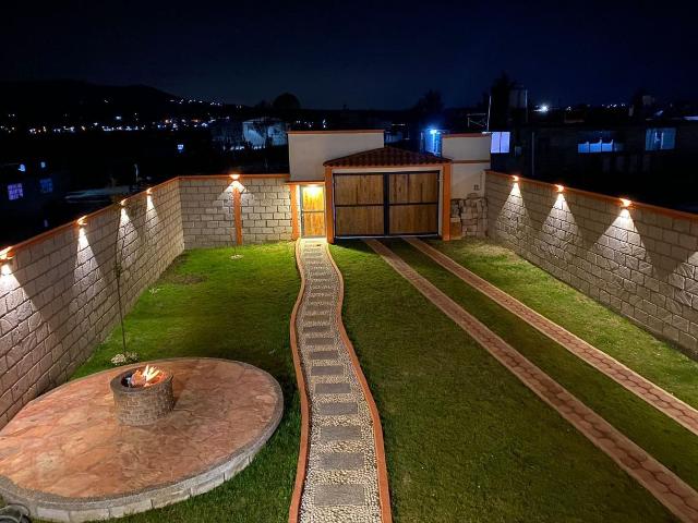 Casa de Campo en Ixtlahuaca, San Pedro la Cabecera ? Terreno de 500 m? con Amplio Jard?n y Asador