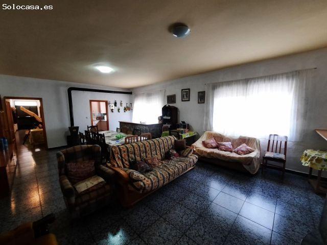 CASA DE CAMPO EN LA LAGUNA ALPERA
