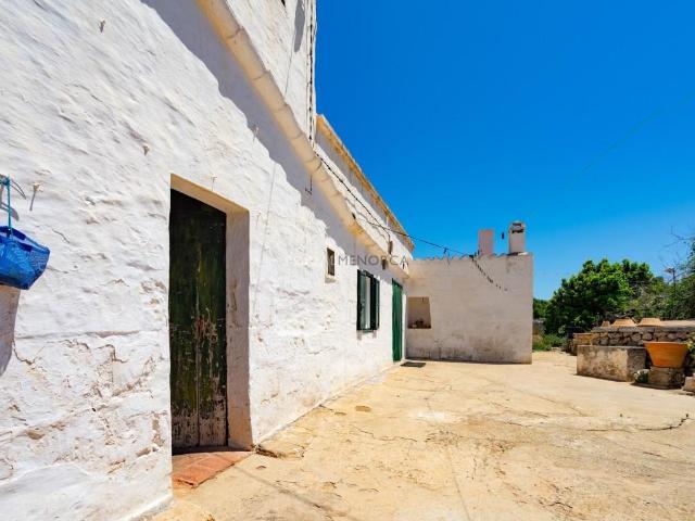 Casa de campo en Torret con mucho terreno y pozo en propieda. 191m² Sant Lluís