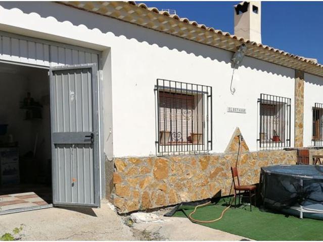 CASA DE CAMPO EN VELEZ RUBIO
