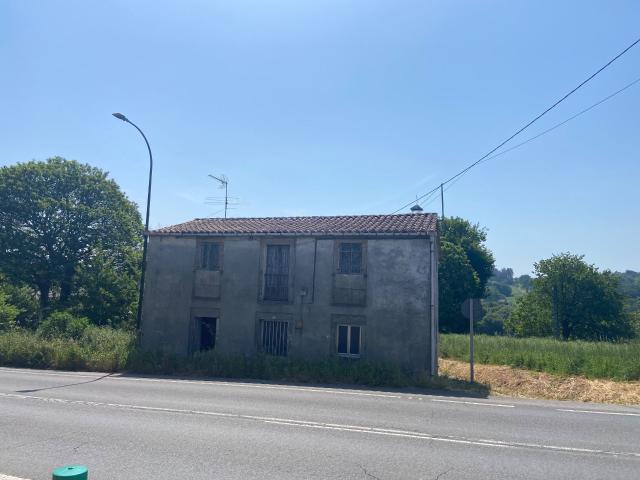 Casa de campo en venta. LALíN