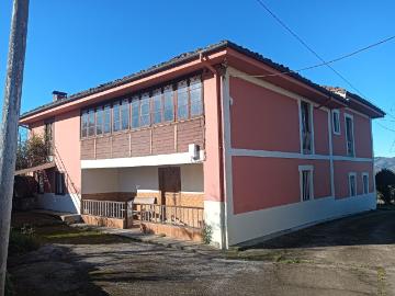 Casa de campo en venta. PILOñA