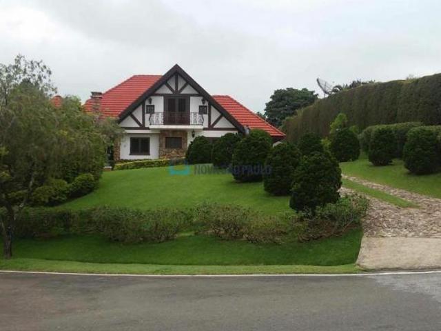 Casa de campo estilo Colonial em Ibiúna