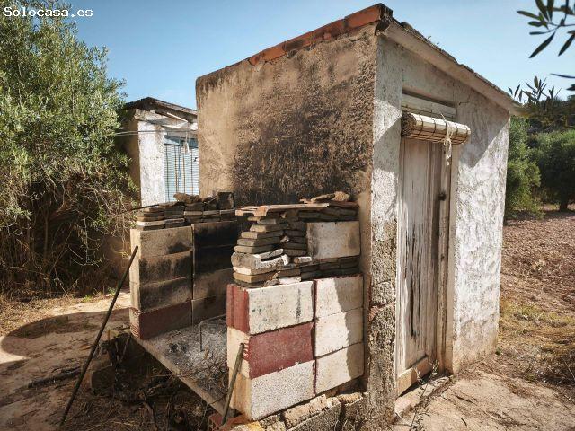 CASA DE CAMPO PARA REFORMAR CON LUZ ELECTRICA