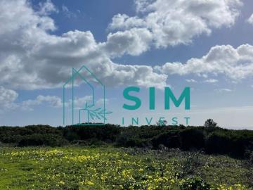 Casa de Campo para remodelar na Azoia com vista mar