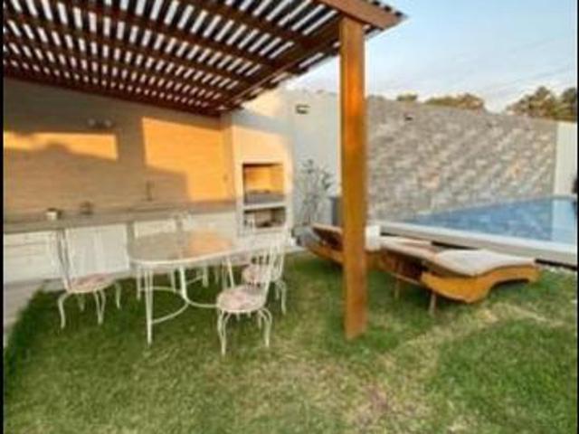 Casa de Campo playa 8 dormitorio, 5 baños cochera para 4 autos, piscina CHOCALLA