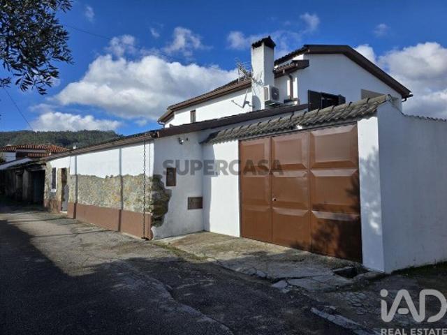 Casa de Campo T4 em Poiares de 187 m²