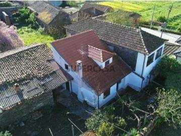 Casa de Campo T4 em Veiga de Lila de 461,00 m²