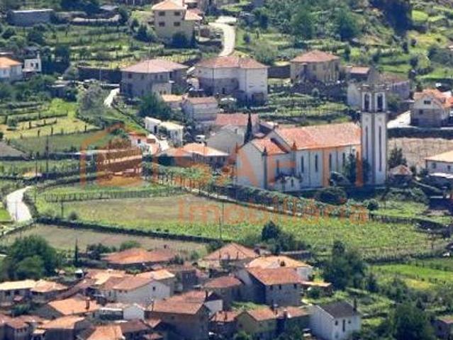 Casa de Campo t5, procura o seu refúgio numa zona de tranquilidade
