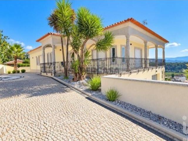 Casa de Campo T6 em Vila Cova da Lixa e Borba de Godim de 567 m²