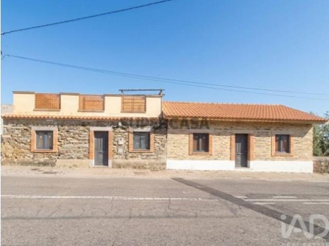 Casa de Campo T2 em Santo André das Tojeiras de 152 m²