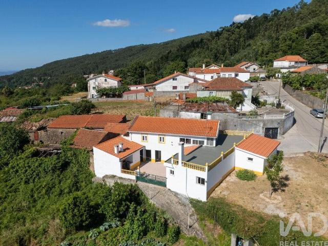 Casa de Campo T3 em Vila Nova de 150 m² 150m² Vila Nova