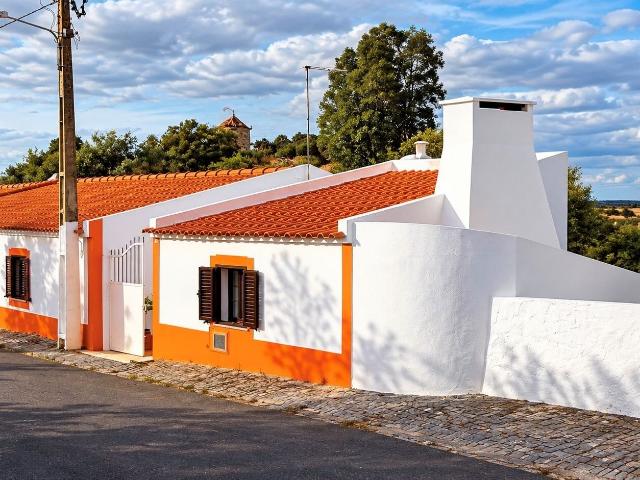 Casa de Campo V2 com Terreno em São Miguel do Pinheiro, Mért. 88m² Mértola