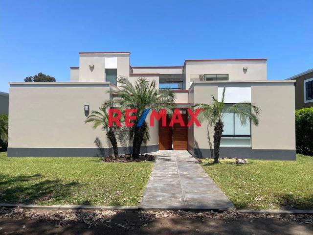 Casa De Campo Y Playa En Condominio Rancho Sur Asia, Km 100
