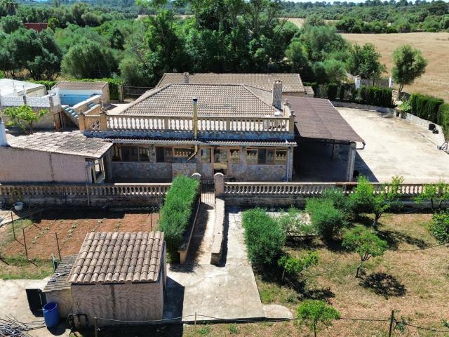 Casa de campo 5 dormitorios 240 m2 344m² Santa Eugenia