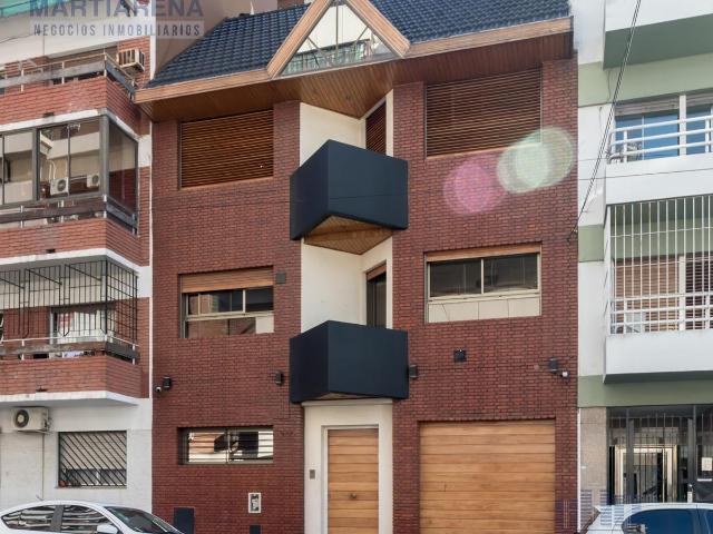 Casa de categoria 5 ambientes en barracas venta