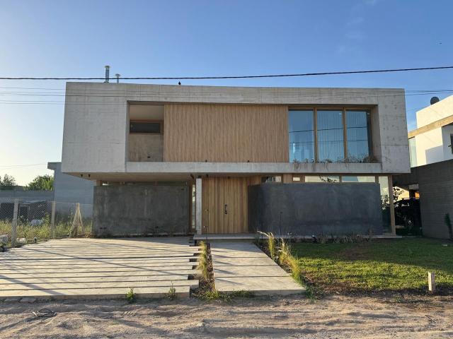 Casa de categoría en alquiler