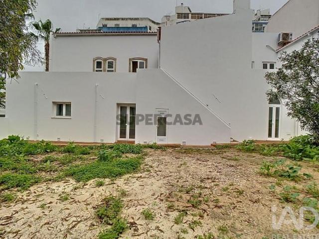 Casa de Cidade T4 em Portimão de 560,00 m²