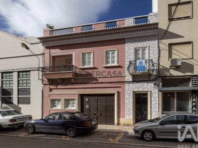 Casa de Cidade T4 em Portimão de 367,00 m²