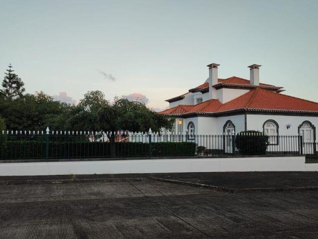 Casa de Cidade T4 em Relva de 335,00 m²