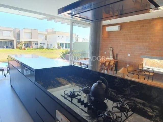 CASA DE CINEMA PARA VOCÊS CURTIR O ANO TODO! CONDMÍNIO DE LUXO!