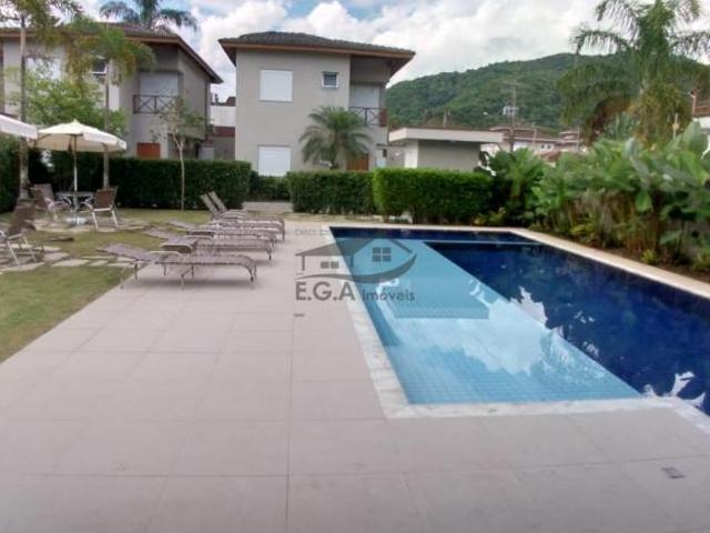 CASA DE COND. NA PRAIA DE JUQUEHY