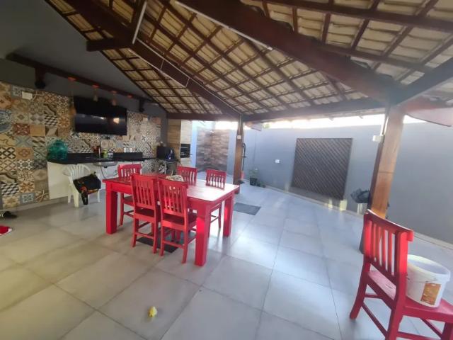 Casa de condomínio sobrado para venda tem 280 metros quadrados com 4 quartos em Lagoa Macaé RJ