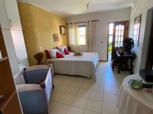 Casa de condomínio para venda com 180 m² com 3 suítes