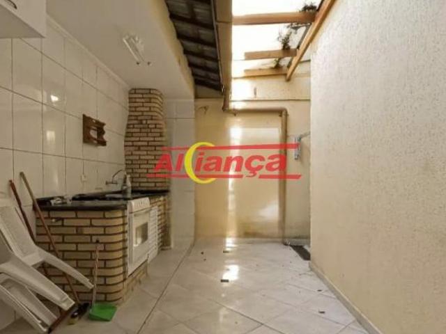 CASA DE CONDOMÍNIO 240M² LINDISSIMA R$ 1.2250,00