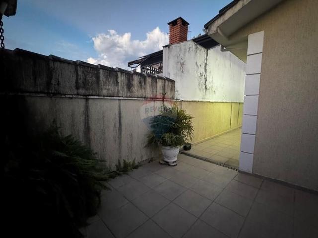 Casa de condomínio