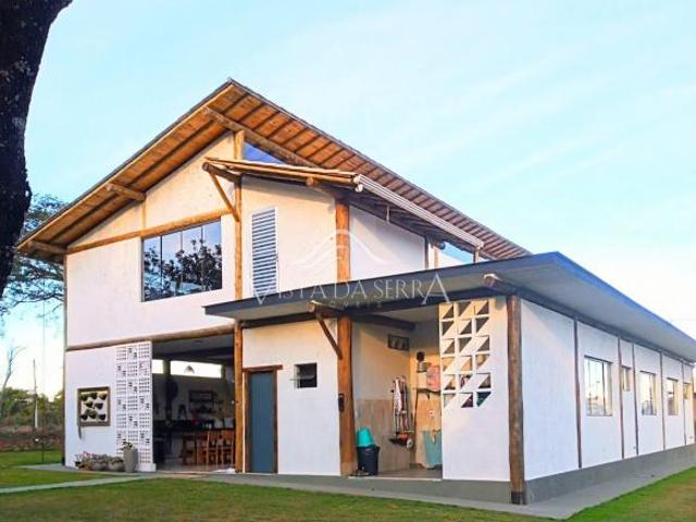 Casa de Condomínio