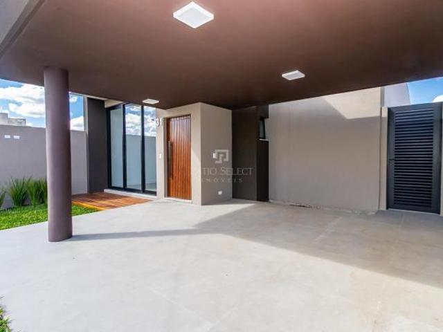Casa de condomínio com 131 m², 3 quartos sendo 1 s