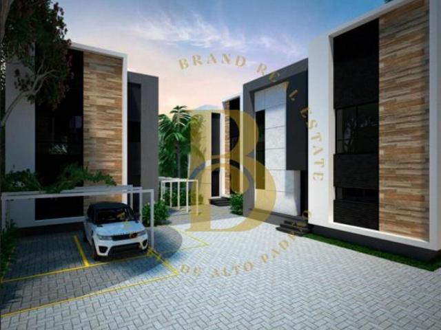 Casa de condomínio com 250 m², 3 quartos sendo 3 suítes à venda no bairro Morumbi