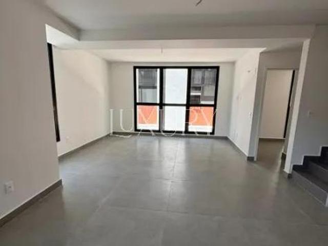 Casa de condomínio com 256 m², 3 quartos sendo 1 suíte à venda no bairro Vila Madalena