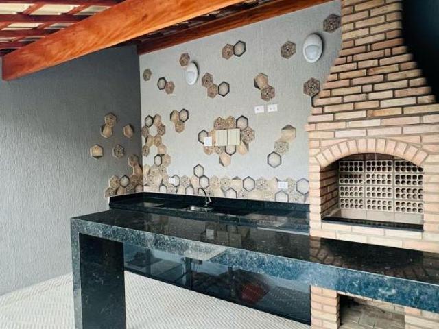 Casa de Condomínio com 2 quartos, Balneário Maracanã, Praia Grande R$ 360 mil
