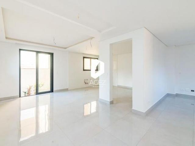 Casa de Condomínio com 3 dormitórios, 230 m²