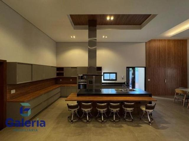 Casa de condomínio com 3 suítes à venda, 275m² terreno com 545m² Portal da Mata