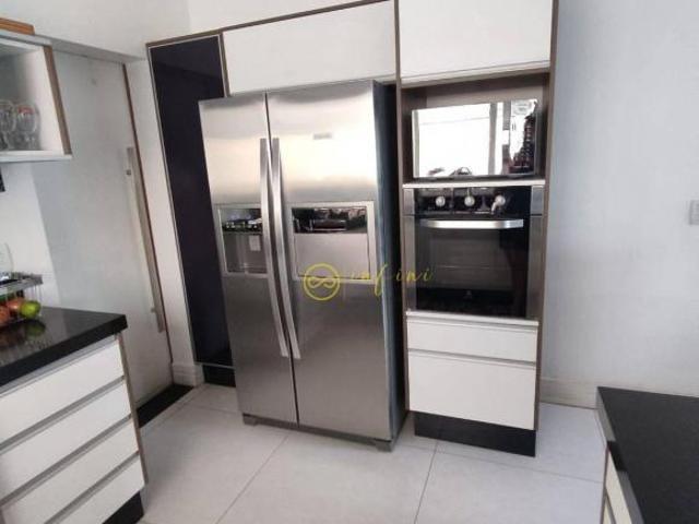 Casa de condomínio com 3 quartos todos com suíte à venda, 242 m² por R$ 1.500.000 Condomínio Colin