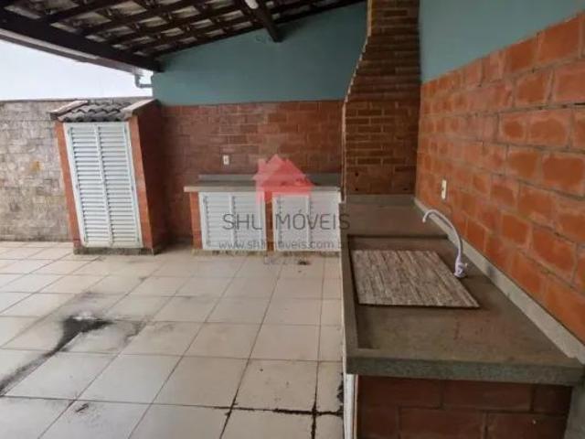 Casa de Condomínio com 4 Quartos para alugar, 182m²