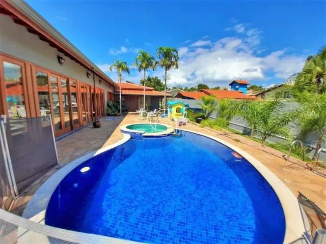 Casa de Condomínio com 4 Quartos para alugar, 264m² Terras de Itaici