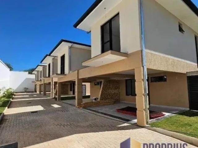 Casa de Condomínio com 4 Quartos para venda ou aluguel, 120m² São Luíz