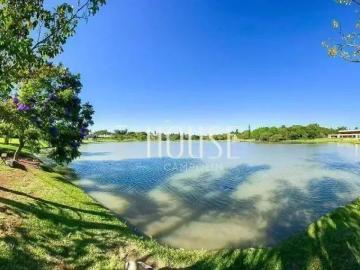 Casa de Condomínio com 4 Quartos para venda ou aluguel, 375m² Lago Azul