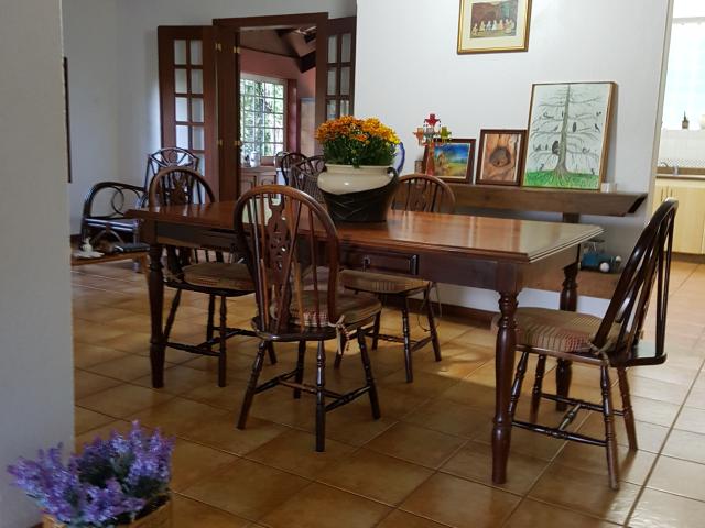Casa de Condomínio Charmosa em Nova Lima