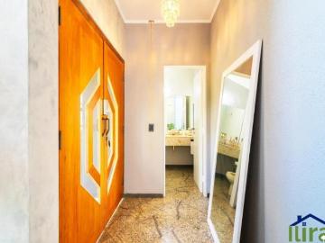 Casa de Condomínio à venda com 4 dormitórios sendo 3 suítes, 4 vagas e piscina no Residencial 10, A