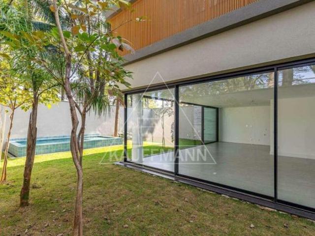 Casa de Condomínio à Venda no Brooklin 5 Dormitórios 5 Suítes, 5 Vagas A.U869m²