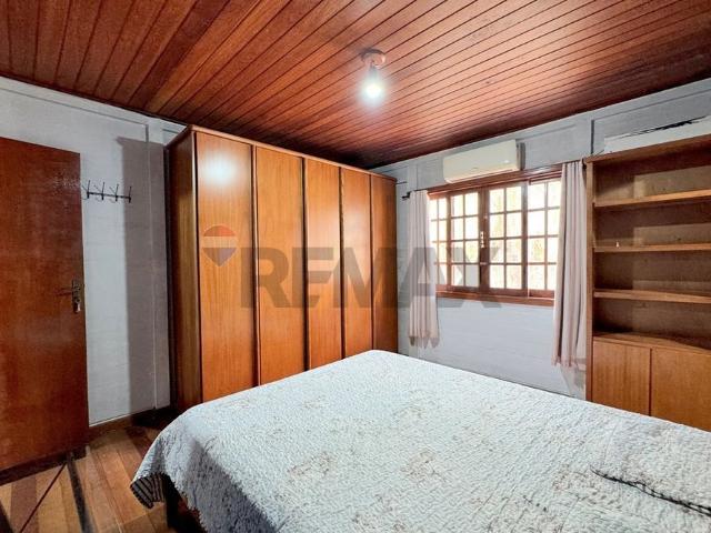 Casa de condomínio de 119m² para alugar de 3 quartos, 2 suítes e piscina em Vargem Grande