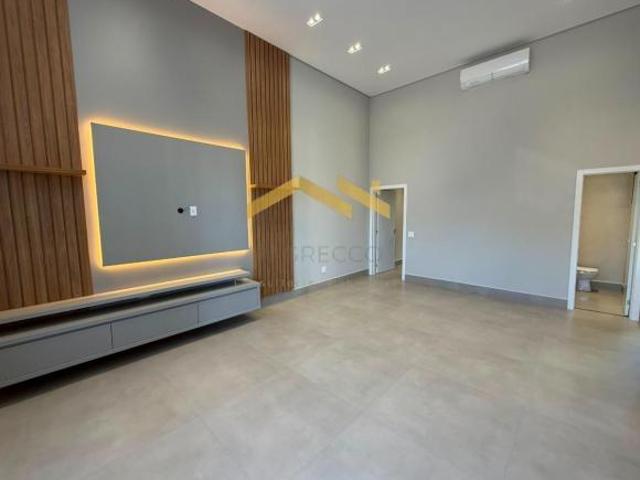 Casa de Condomínio de Luxo em Indaiatuba SP 3 Quartos, 3 Suítes, 2 Salas Park Gran Reserve 230m²